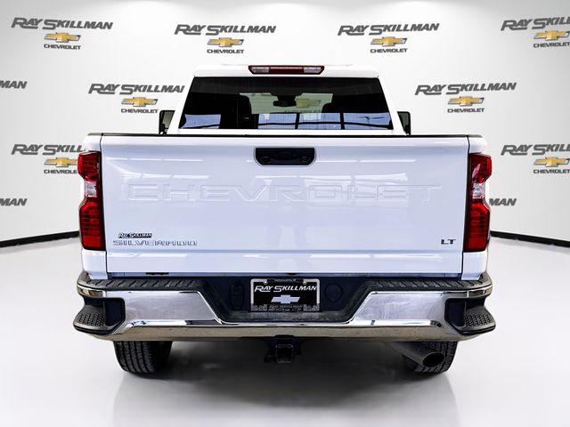 Used 2025 White Chevrolet LT image 6