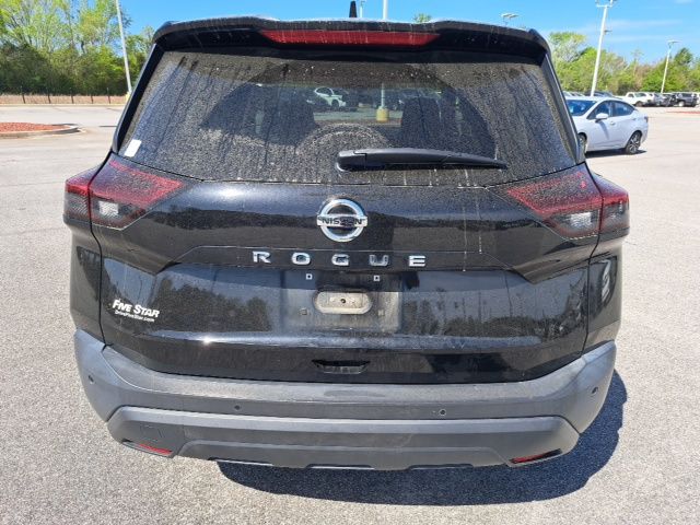 Used 2021 Black Nissan S image 8