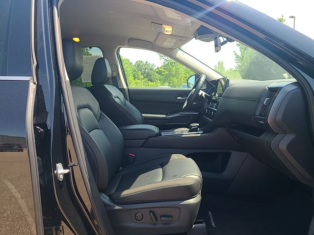 Used 2024 Nissan Pathfinder SUV