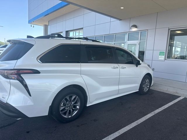 Used 2025 Toyota Sienna Van