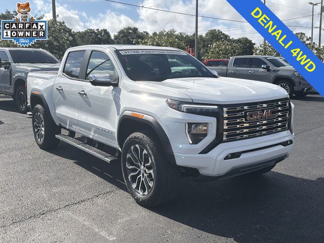 Summit White 2025 GMC Canyon Denali Crew Cab 4WD Pickup Truck Four-Wheel Drive 8-Speed Automatic