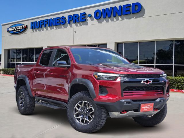 Radiant Red Tintcoat 2025 Chevrolet Colorado ZR2 Crew Cab 4WD Pickup Truck Four-Wheel Drive 8-Speed Automatic