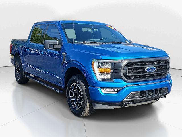 Blue 2021 Ford F-150 XLT SuperCrew 4WD Pickup Truck Four-Wheel Drive Automatic