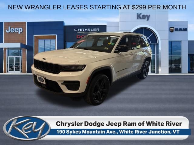Bright White Clearcoat 2023 Jeep Grand Cherokee SUV / Crossover Four-Wheel Drive 8-Speed Automatic