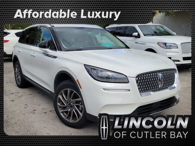 White Metallic 2022 Lincoln Corsair Standard FWD SUV / Crossover Front-Wheel Drive 8-Speed Automatic