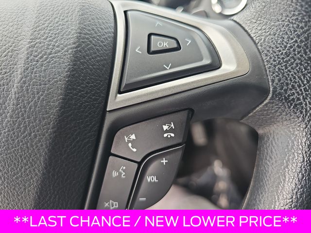Used 2020 White Ford SE image 18