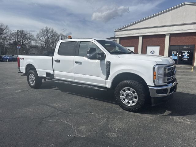 Used 2023  Ford XLT image 11