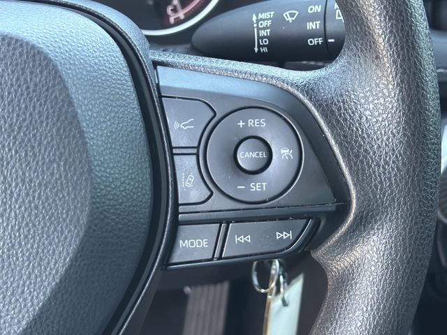 2024 Toyota RAV4 LE - Photo 11