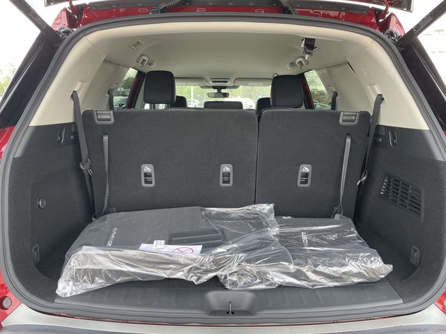 New 2026 Red Nissan SL image 8