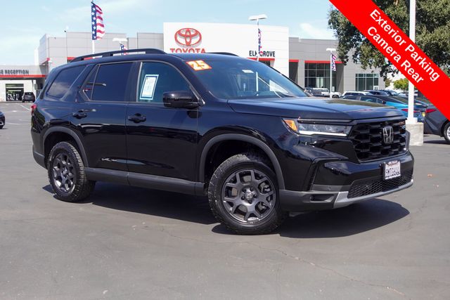 Used 2025 Honda Pilot SUV