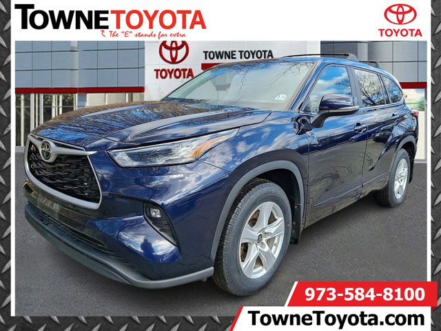 2023 Toyota Highlander LE FWD
