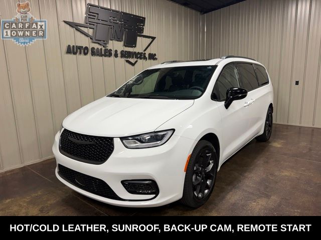 Bright White Clearcoat 2025 Chrysler Pacifica Minivan All-Wheel Drive 9-Speed Automatic