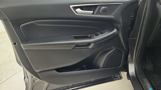 2017 Ford Edge Titanium Gray at Autostrade