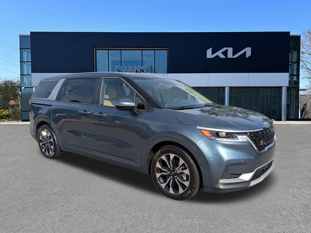 2024 Kia Sedona EX's photo