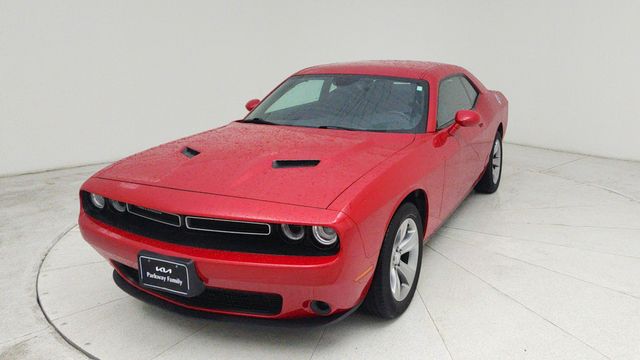 2016 Dodge Challenger SXT