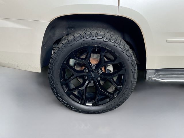 Used 2015 White Chevrolet LTZ image 39