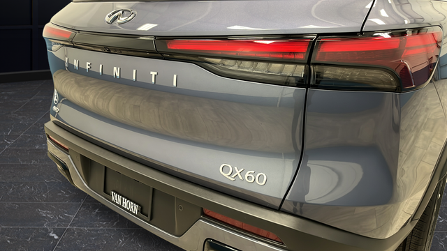 Used 2023 Blue INFINITI LUXE image 38
