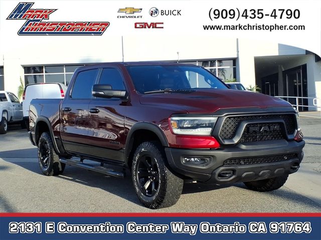 2023 RAM 1500 Rojo Camioneta Todo terreno 8 velocidades Automática