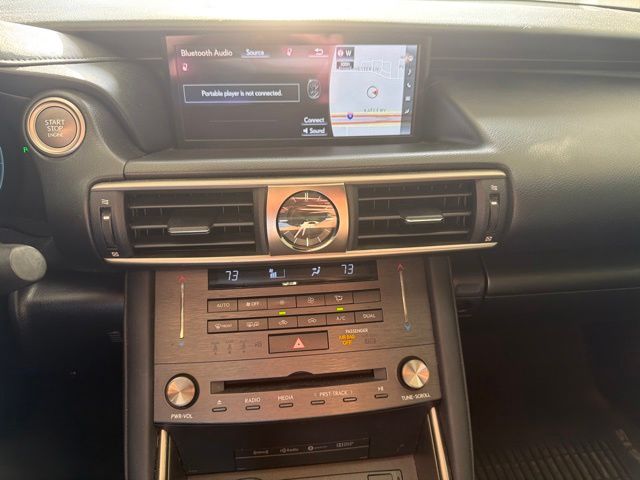 2019 Lexus IS 300 - 11