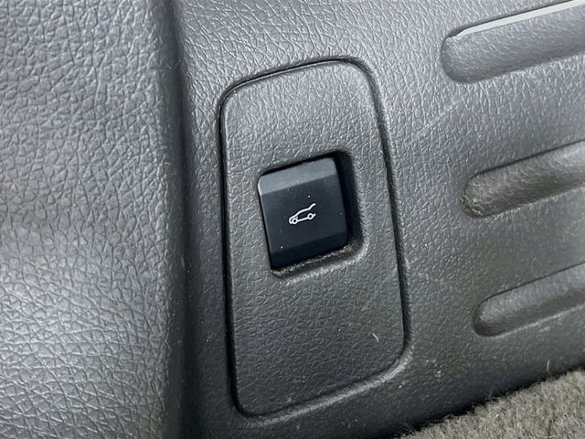 Used 2014 White Ford SEL image 26