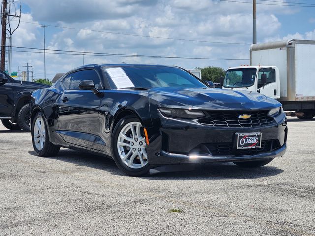 Black 2022 Chevrolet Camaro Coupe Rear-Wheel Drive 8-Speed Automatic