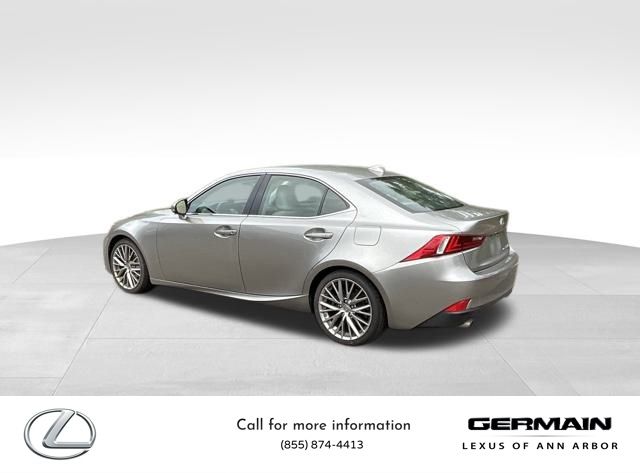 2016 Lexus IS 300 photo 3