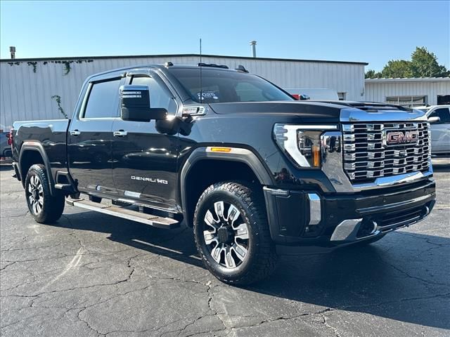  2025 GMC Sierra 2500HD Denali Crew Cab 4WD   