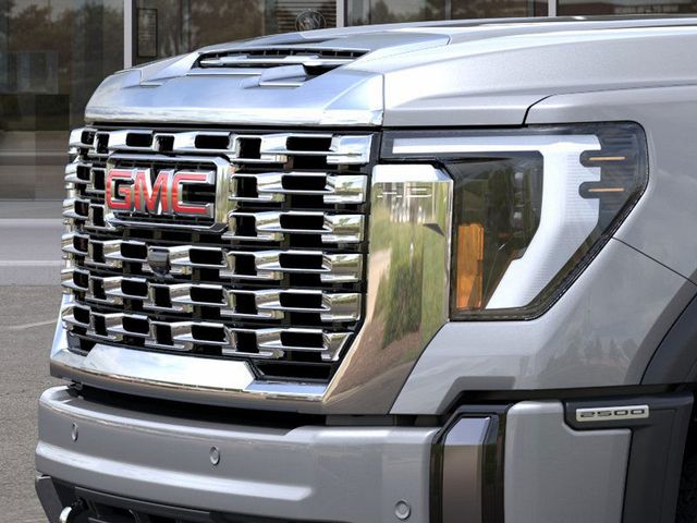 2025 GMC Sierra 2500HD Denali 13