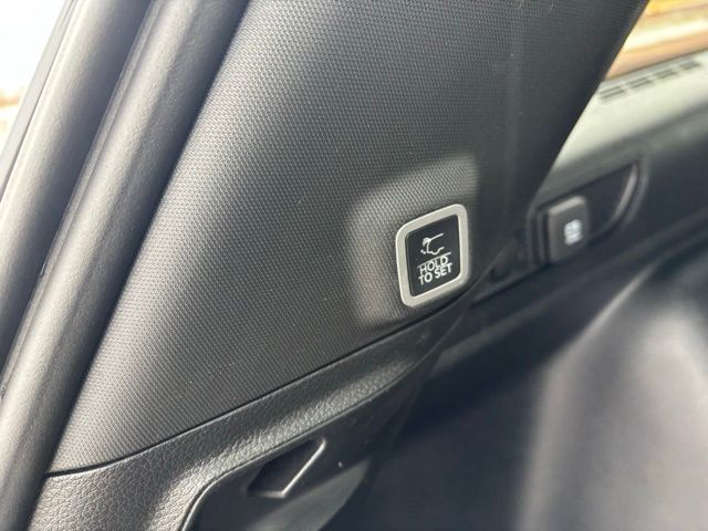 2022 Jeep Grand Cherokee Laredo