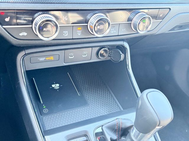 new 2026 Honda CR-V Hybrid car, priced at $41,675