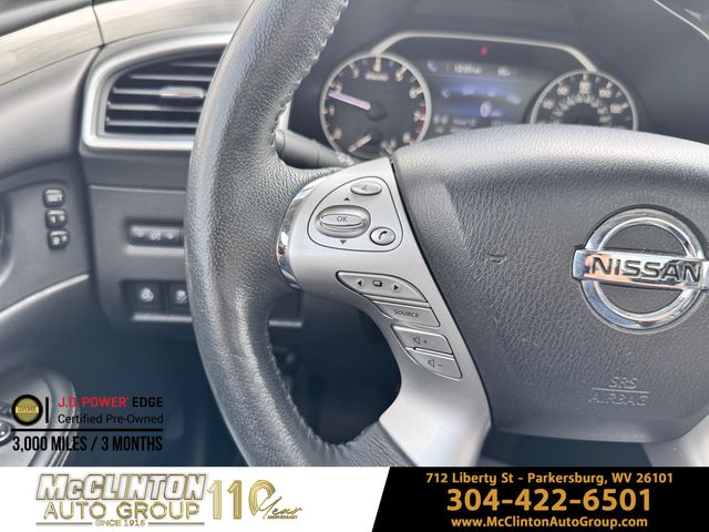 2018 White Nissan Murano SL AWD SUV