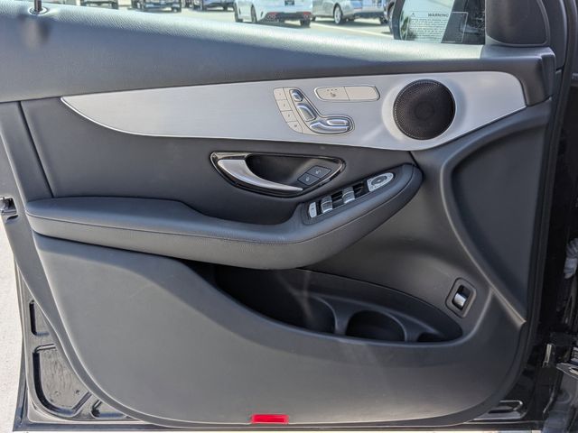 2021 Mercedes-Benz GLC GLC 300 - 9