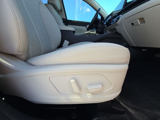 2025 Kia Sorento EX:168648A