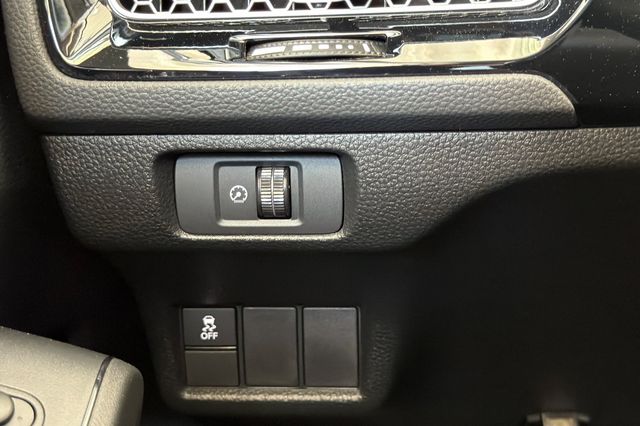 2025 Honda Civic LX - Photo 30