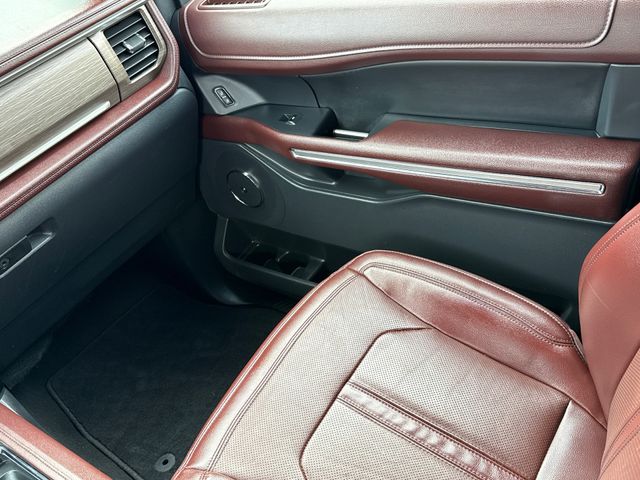 Used 2024 Black Ford Limited image 16