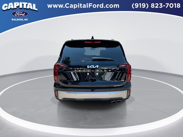 Used 2025 Black Kia S image 7