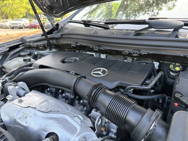 Used 2023  Mercedes-Benz GLA 250 image 28