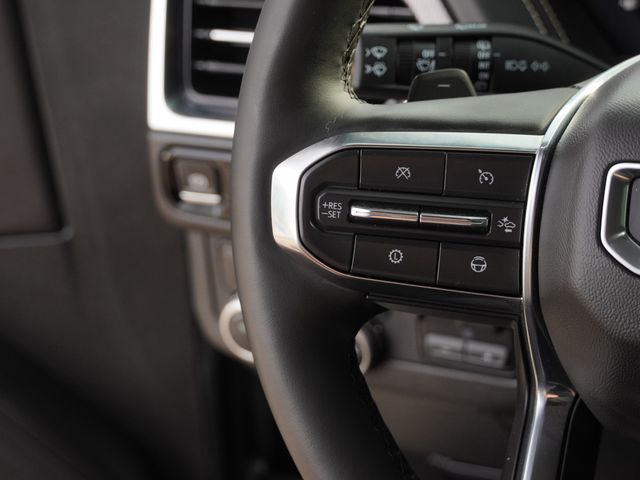 Used 2025 GMC Yukon SUV