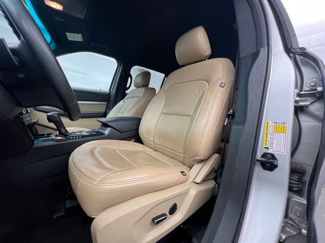 2016 Ingot Silver Metallic Ford Explorer Base FWD SUV