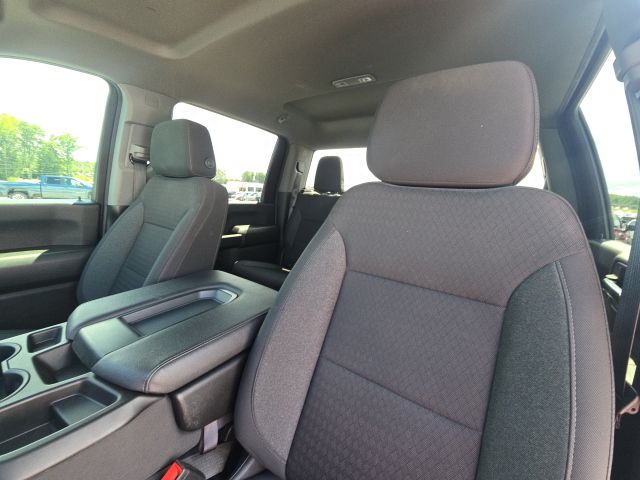 2024 Chevrolet Silverado 2500HD Custom:46690A