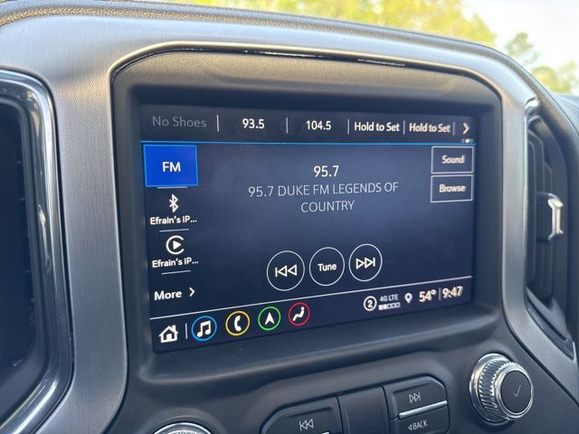 Used 2022 White GMC SLT image 18