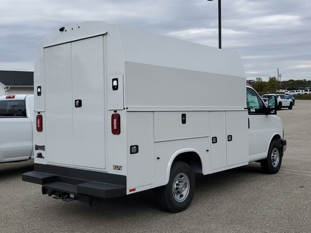 New 2025 Chevrolet Express 3500 - photo 2