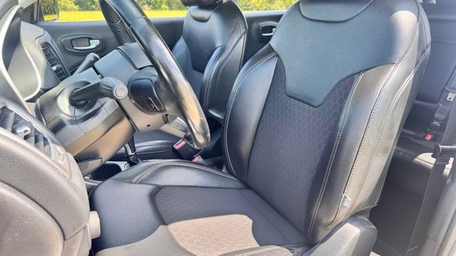 used 2019 Jeep Compass car, priced at $11,487