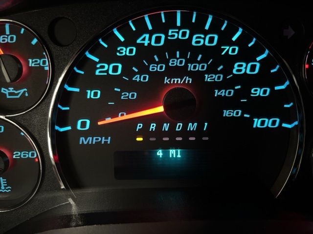 New 2026 Summit White Chevrolet Work Van image 10