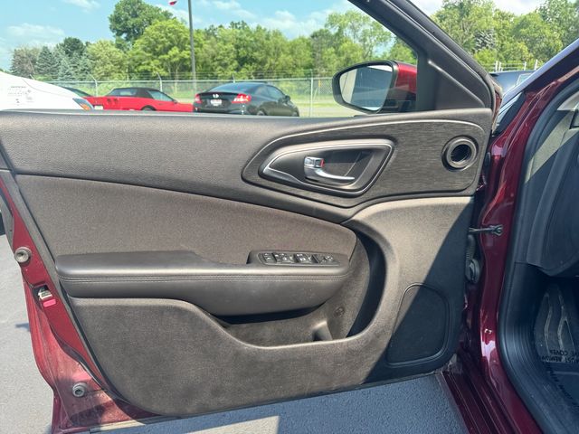 2015 Chrysler 200 Limited - Velvet exterior view 11