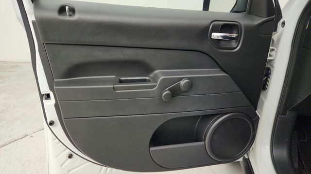2016 Jeep Patriot Sport SE White at DeMontrond Ford