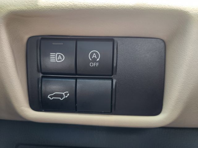 2023 Toyota Highlander XLE Beige at Don McGill Toyota