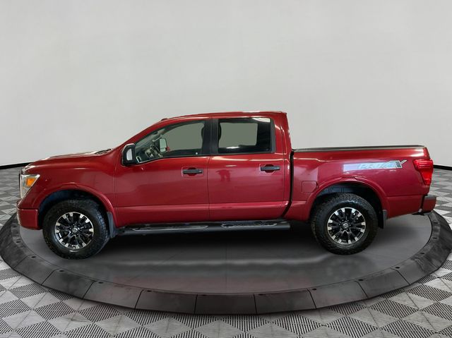 Cayenne Red 2018 Nissan Titan Pickup Truck Four-Wheel Drive 7-Speed Automatic