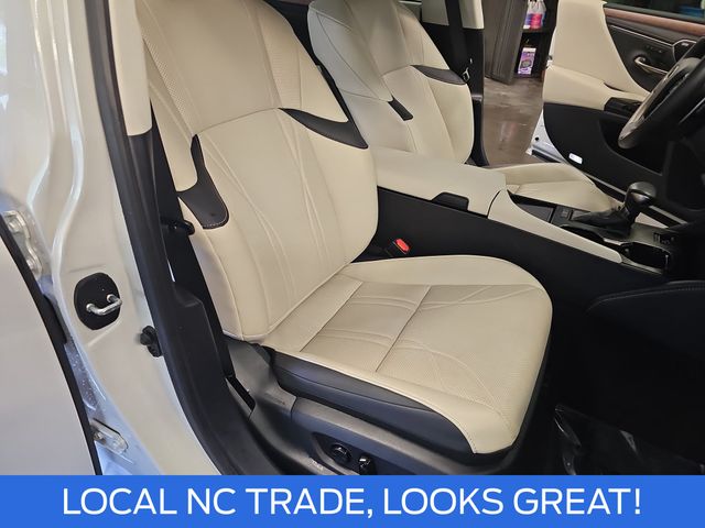 Used 2024 White Lexus 350 Ultra Luxury image 10
