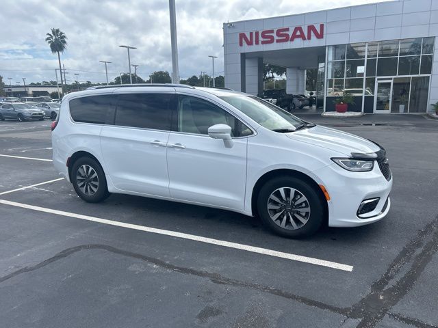 2021 Chrysler Pacifica Hybrid Touring L 9